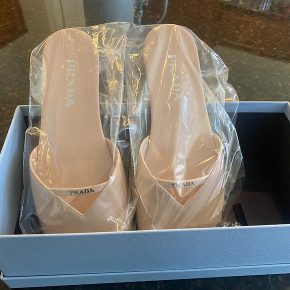 NWT Prada Logo Strap Slide Sandal Nude/Tan 39.5 - Picture 8 of 8